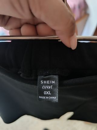 Falda pantalón negra XL
