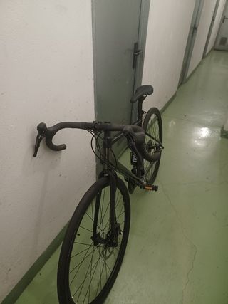 Bicicleta Gravel Triban RC520
