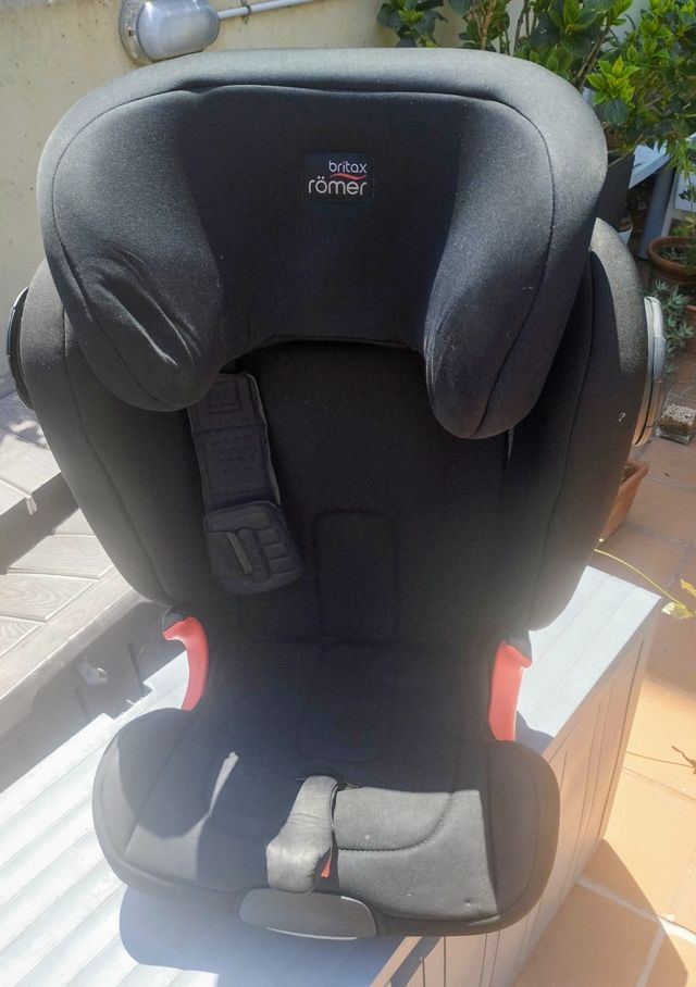 Silla coche Britax Römer Isofix Grupo 2-3.