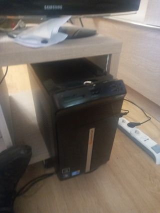 Mini ordenador packard bell I5 monitor icluido