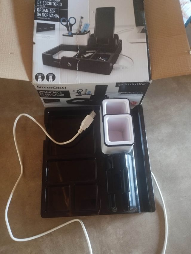 Organizador Escritorio SilverCrest USB