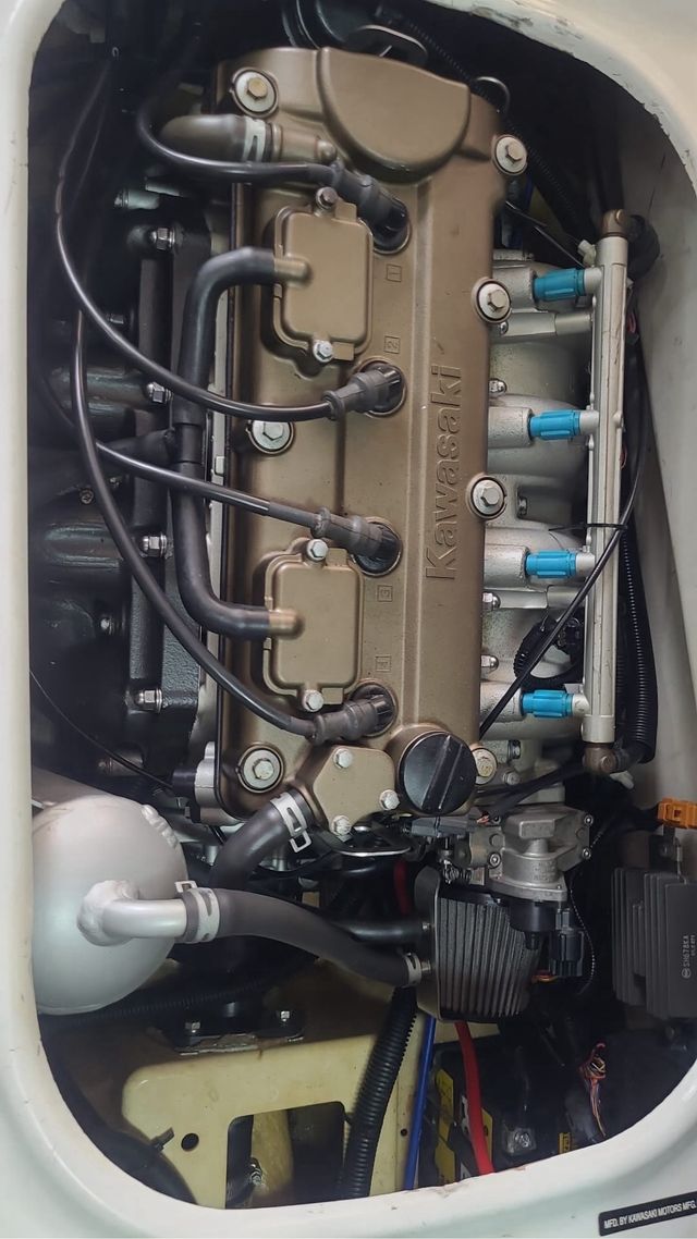 Moto acuática Kawasaki 160cv 3 plazas