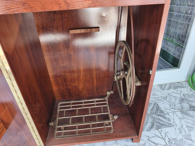 Máquina coser AlfaMatic antigua