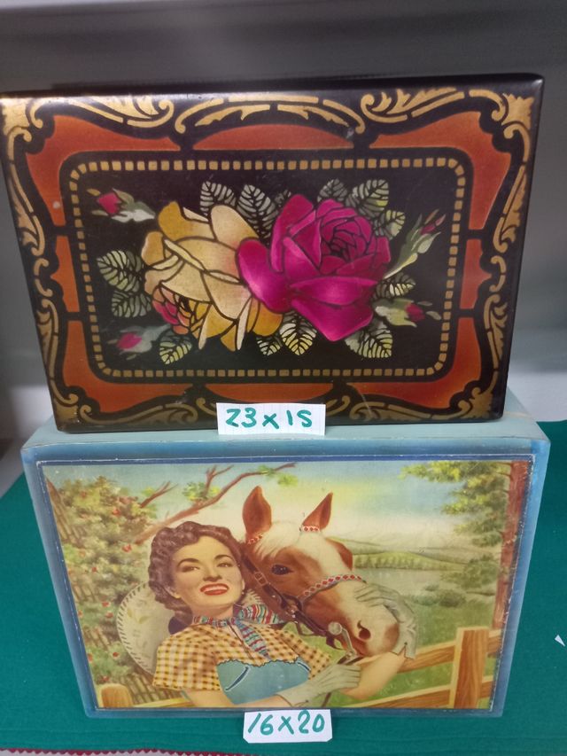 Scatole vintage dipinte a mano