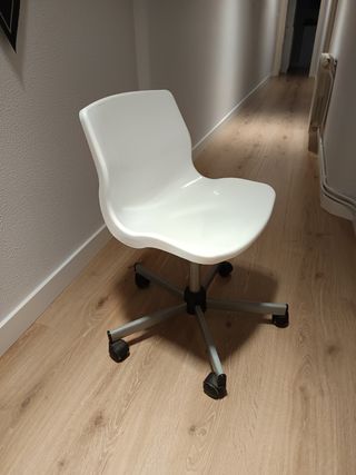 Silla oficina giratoria Ikea blanca