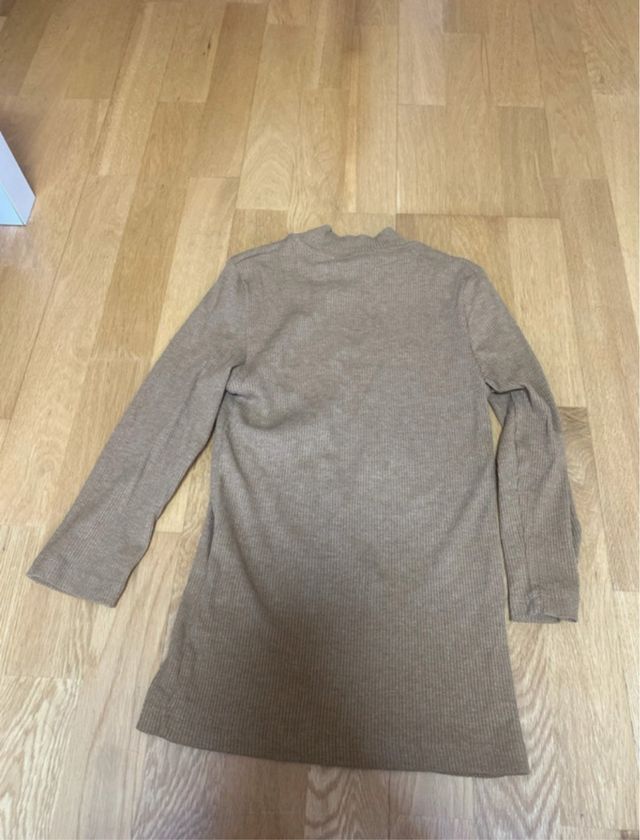 Camiseta marrón de manga 3/4