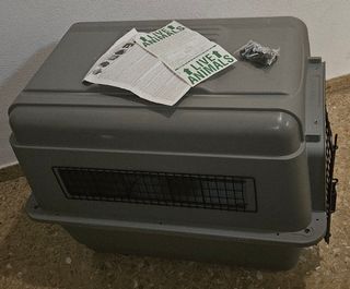 TRANSPORTÍN PERRO GRANDE. SIRVE COMO CASETA.