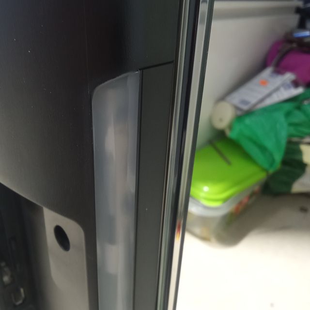 TV LCD 22" gris oscuro