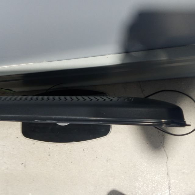 TV LCD 22" gris oscuro