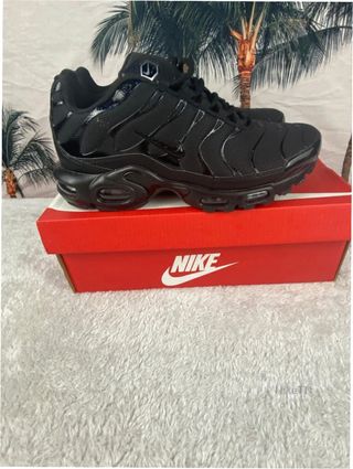 Nike Air Max TN Plus negras 40