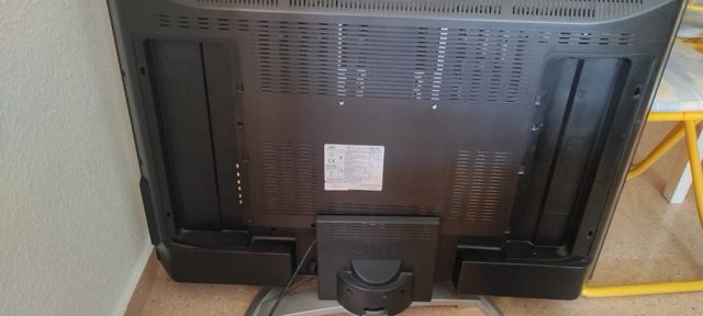 TV JVC 32" (81,5x46,5cm) Gris Plata