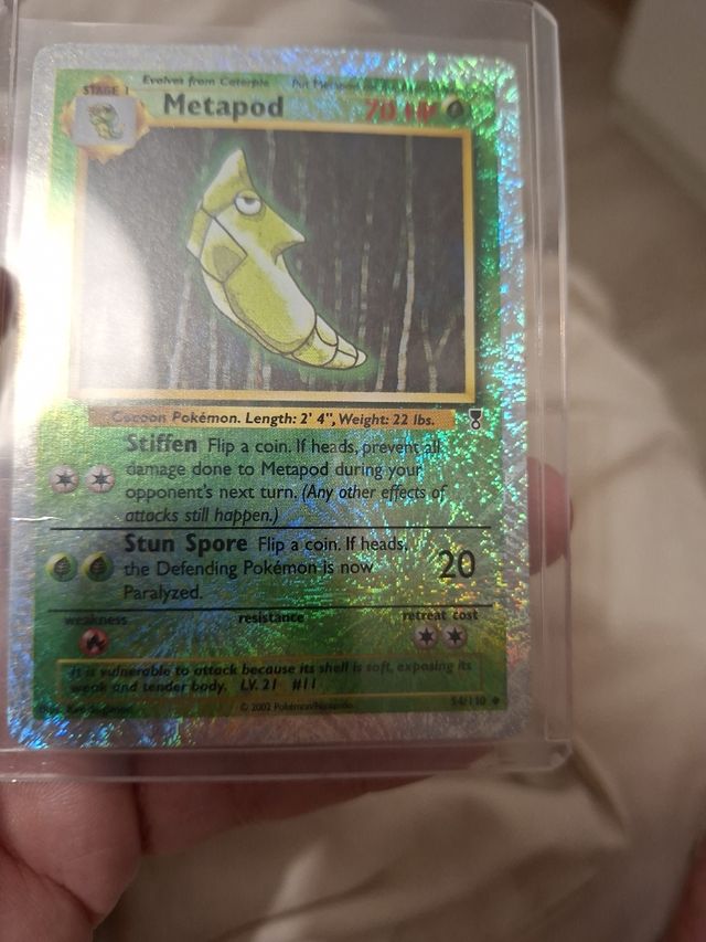 Metapod Reverse Holo 54/110
Caterpie y nidorino 