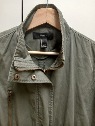 Chaqueta militar Forever21 talla S