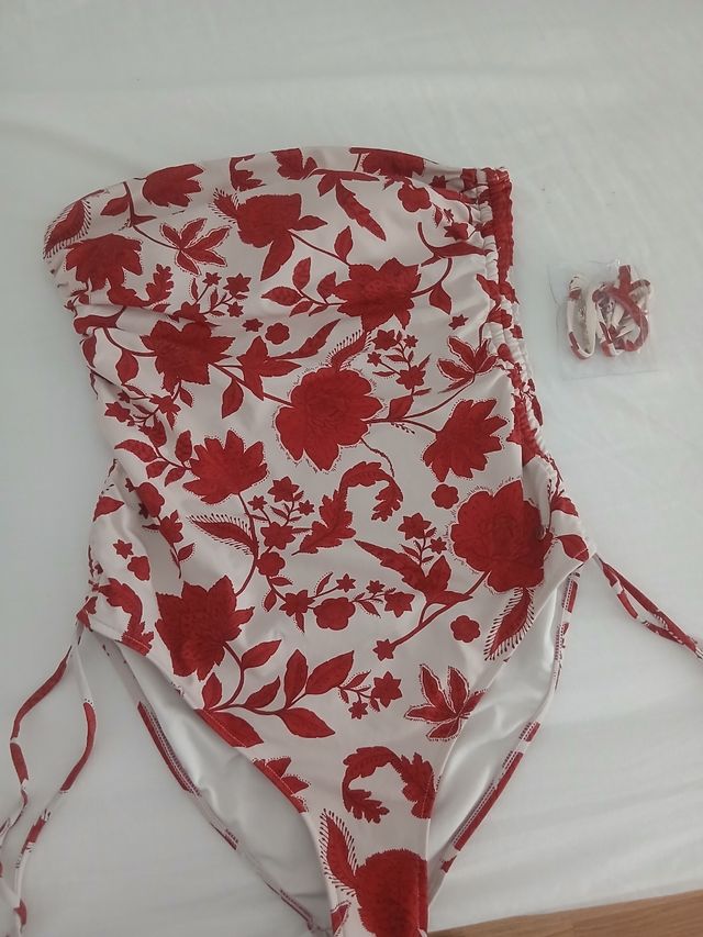 Bañador rojo y beige - floral woman secret