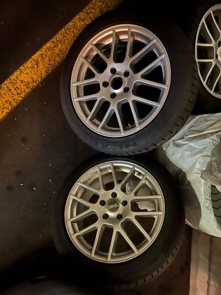 4 Llantas de aleación 17" con neumáticos