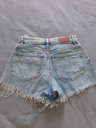 Shorts vaqueros Bershka rotos
