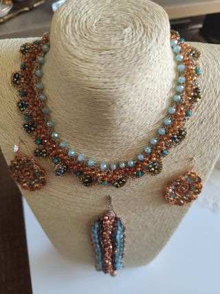 Parure collana bracciale orecchini fatta a mano