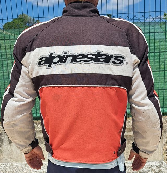 Casaco de motocicleta Alpinestars.