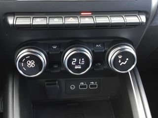 RENAULT Clio Clio TCe Techno 67kW