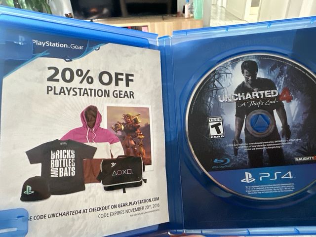 Uncharted 4 PS4 (PlayStation 4)