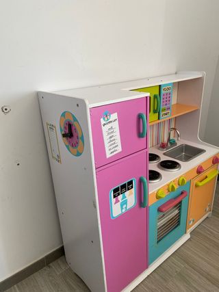 Cocinita juguete infantil con accesorios

