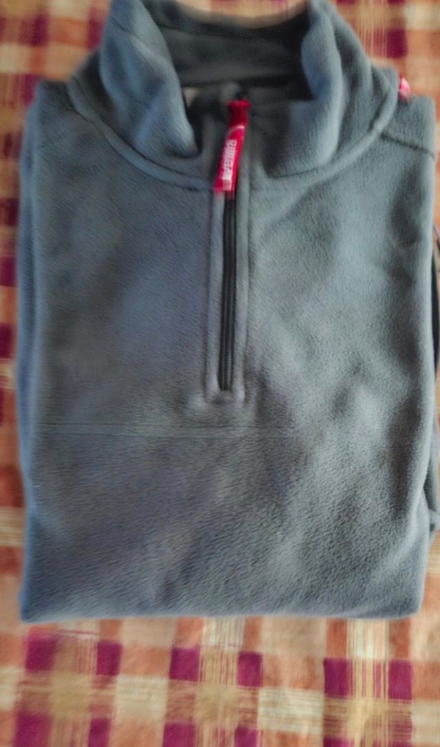 Sudadera gris trabajo