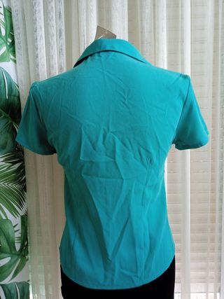 Blusa turquesa talla XS