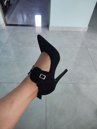 Zapatos negros de tacón