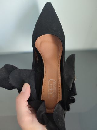 Zapatos negros de tacón
