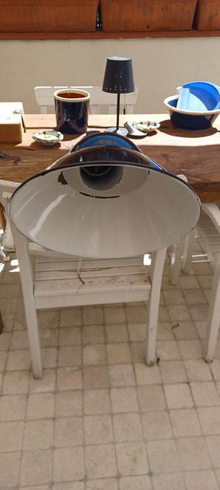 Lámpara industrial antigua