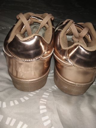 Zapatillas doradas - Talla 41