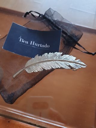 Horquilla pluma Bea Hurtado plata