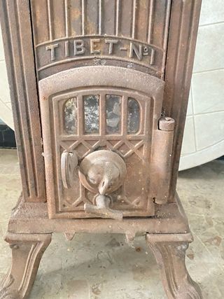 Stufa antica Tibet 1 in metallo