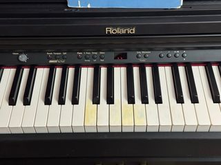 Roland RP210 Piano Digital