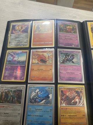 Carte Pokemon + album piu 20 a sorpresa 