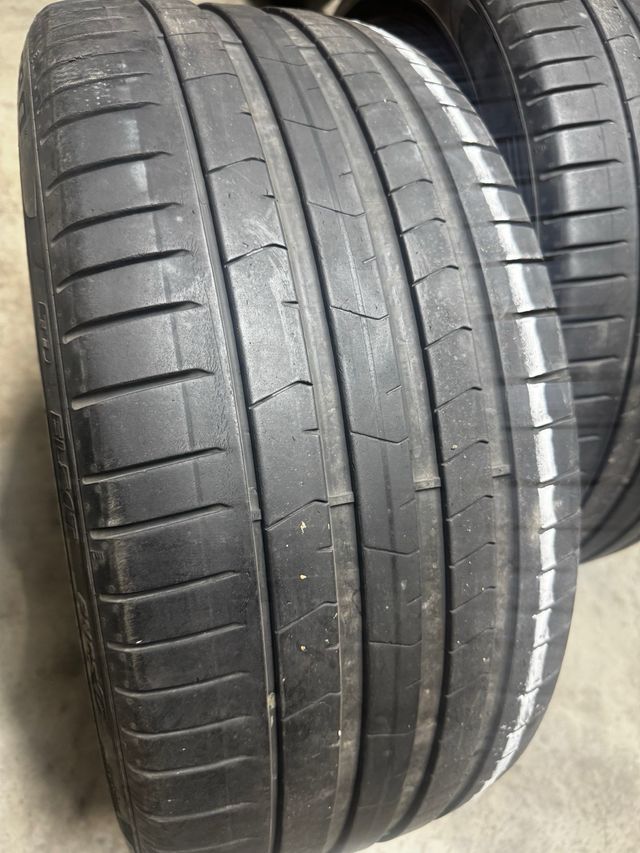 Neumáticos 255/35 R21 usados