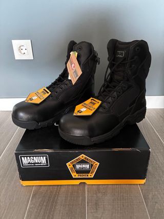 Botas Magnum Stealth Force 8.0 CT SZ 
TALLA 44