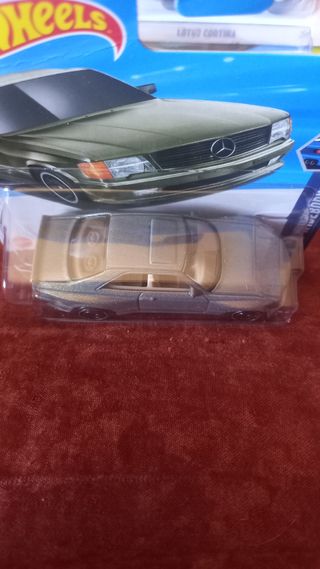 Hot Wheels '89 Mercedes 560 SEC AMG