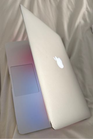 MacBook Pro 13" Apple