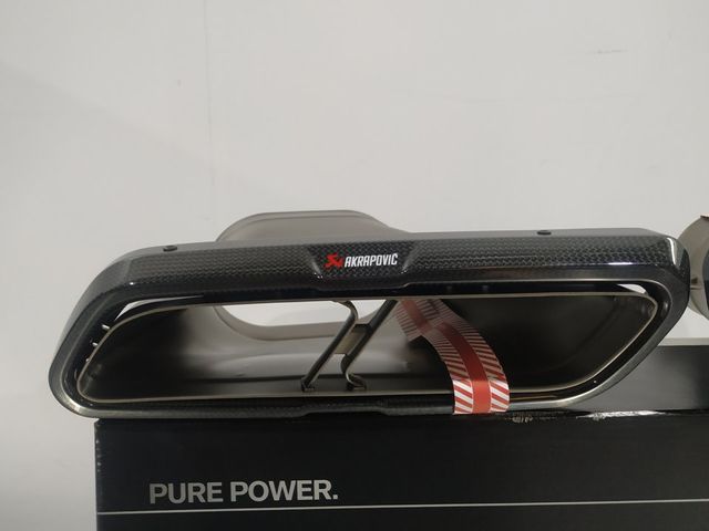 Colas de escape Akrapovic Mercedes w213 E63 AMG