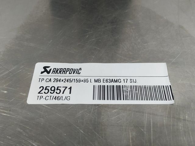 Colas de escape Akrapovic Mercedes w213 E63 AMG