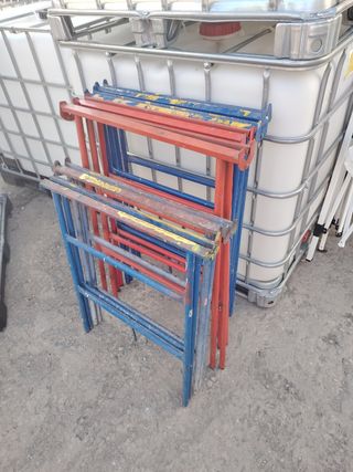 Caballetes metálicos - 4 unidades