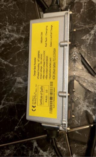 Cargador batería moto litio 160W