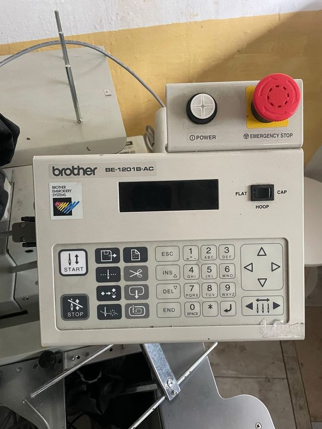Bordadora Brother BE-1201B-AC