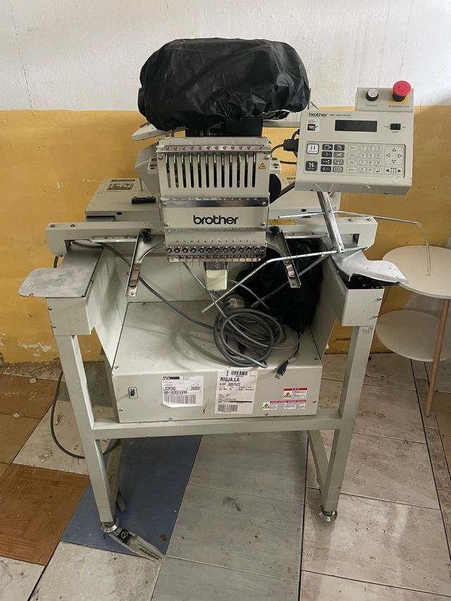 Bordadora Brother BE-1201B-AC