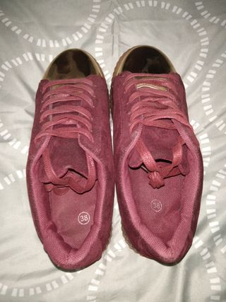Zapatillas Burdeos con Dorado - Nº 38