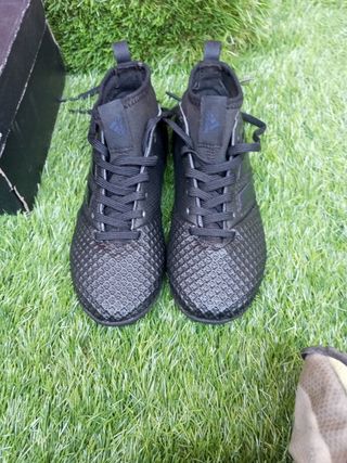 Zapatillas Adidas Fútbol - Negras