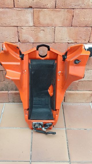 KTM 1290 R SUPERDUKE  DEPÓSITO COMPLETO