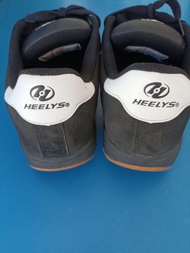 Heelys: Zapatillas con ruedas