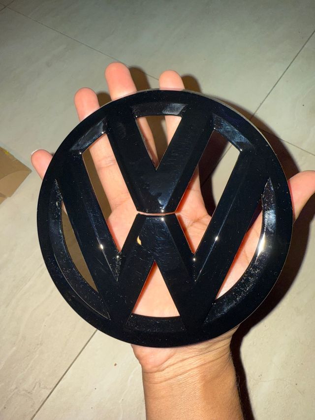 Emblema VW Golf Rojo & Negro